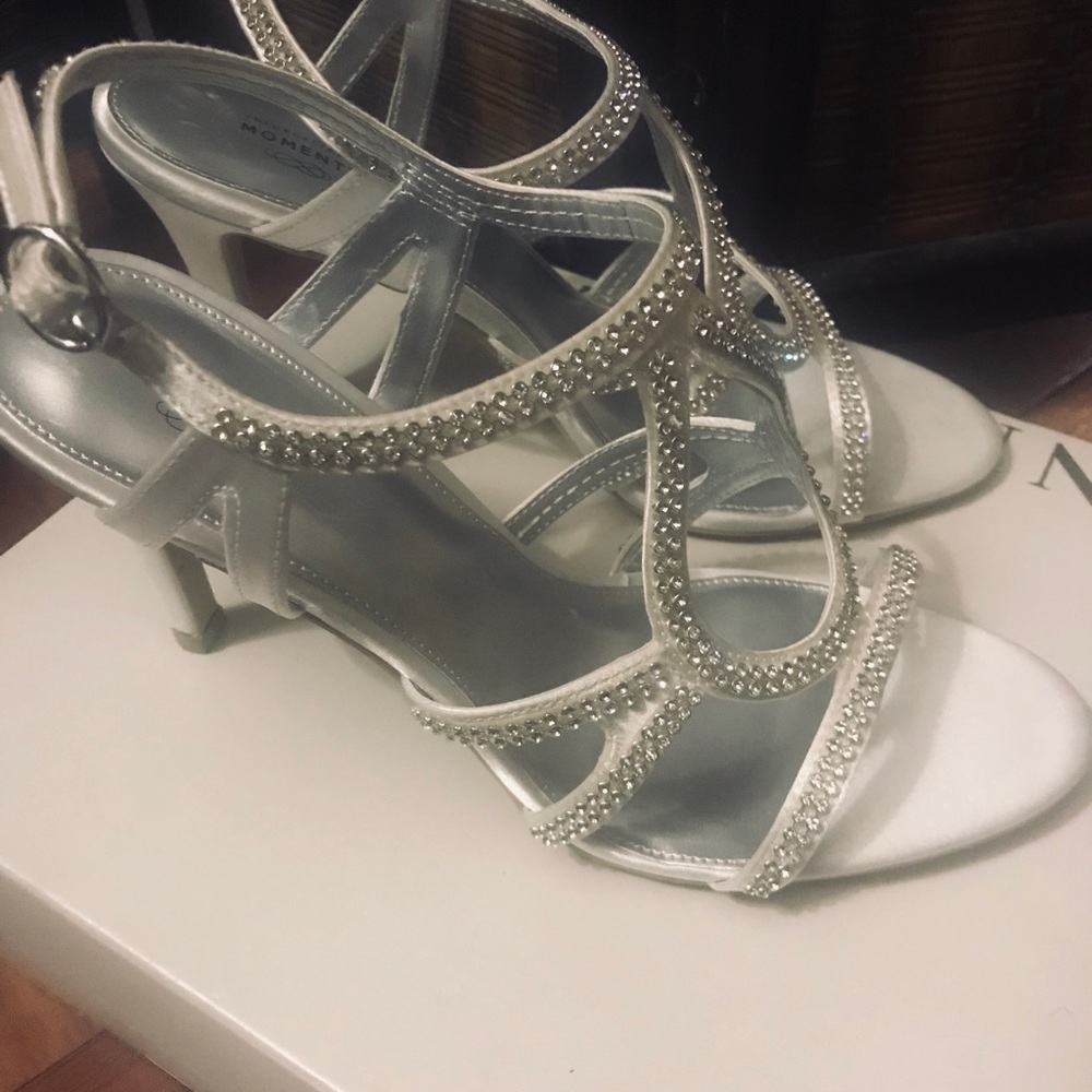 Beautiful Crystal Slingbacks - Picture 3 of 7